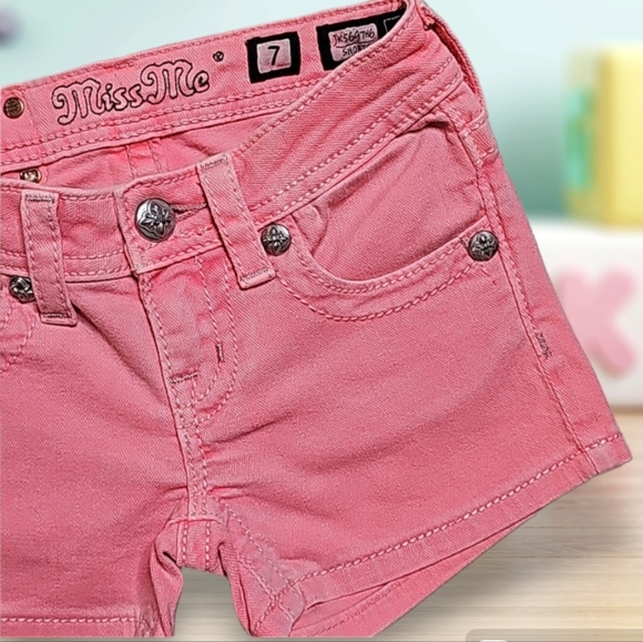 Miss Me Girls - Neon Pink Shorts. (Youth) Girl's Size: Waist 07x2.5 Inseam. - Picture 2 of 13